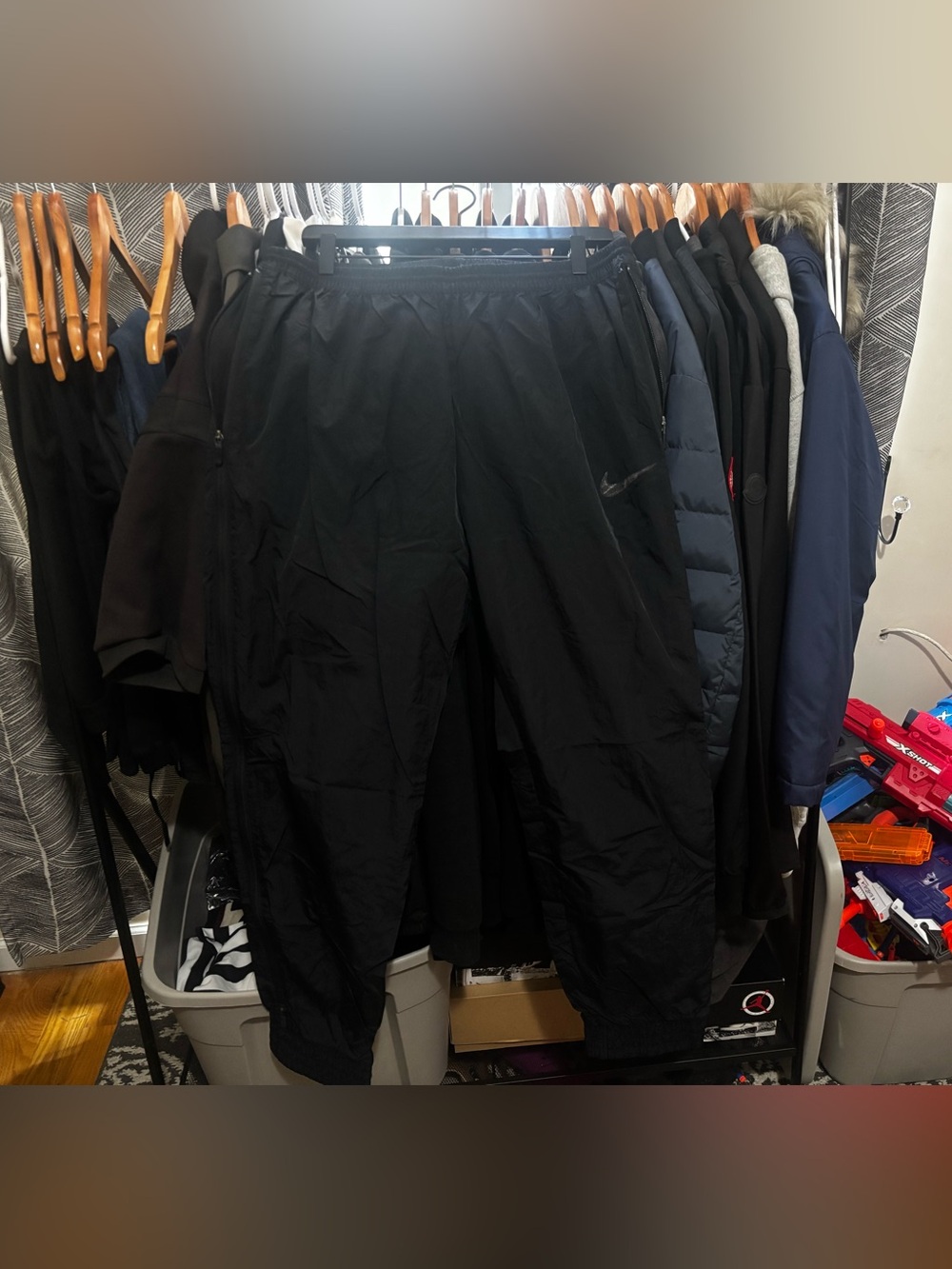 Nike Black Men's Windbreaker Pants with Subtle Swoosh